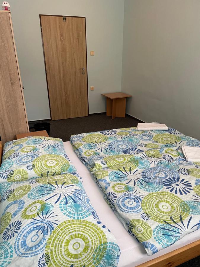 Penzion U Kluju Vestin Екстериор снимка