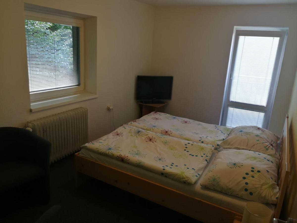 Penzion U Kluju Vestin Екстериор снимка