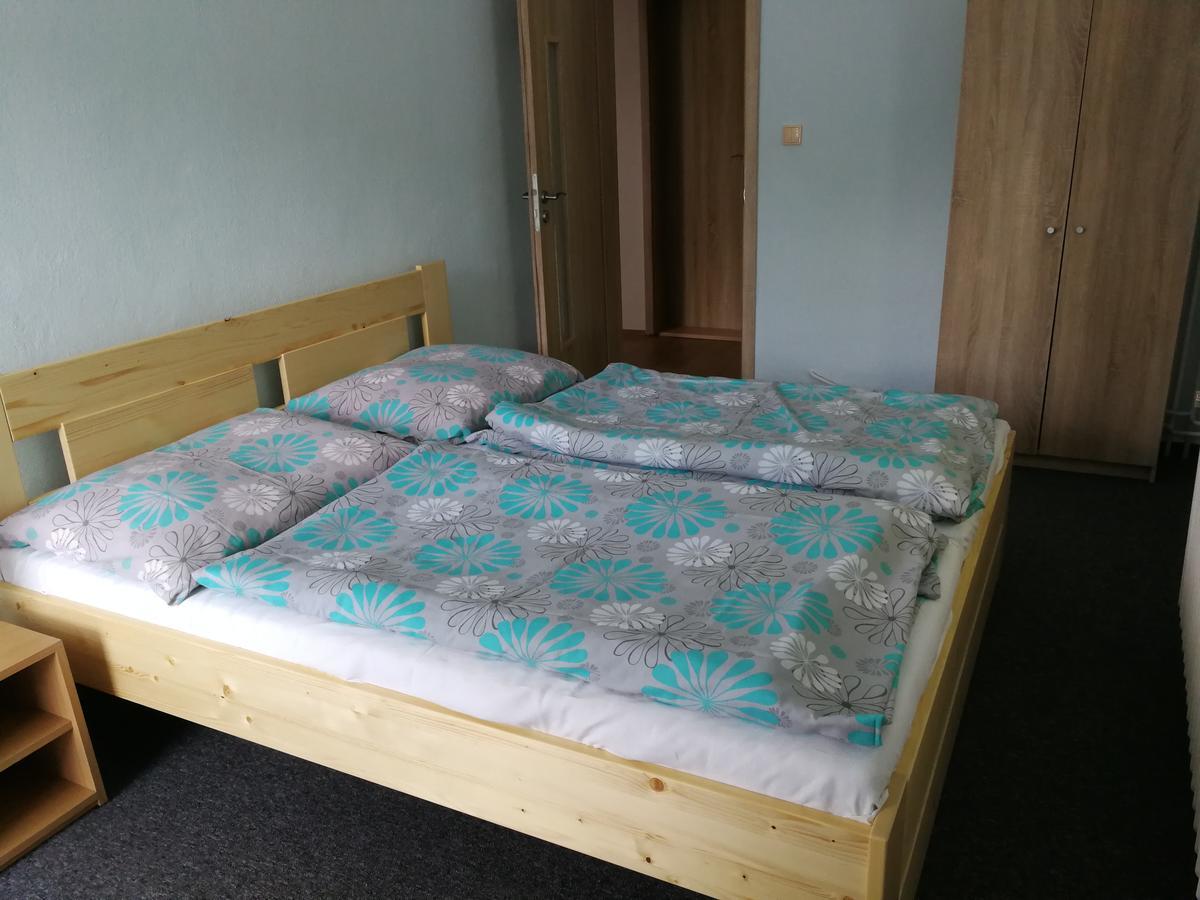 Penzion U Kluju Vestin Екстериор снимка